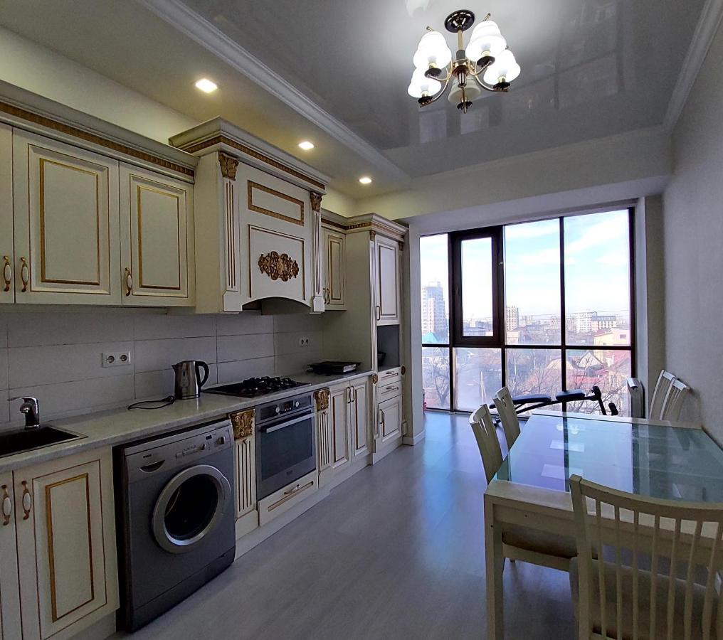 Elite Apartment In Street Mederova 50 Bichkek Extérieur photo