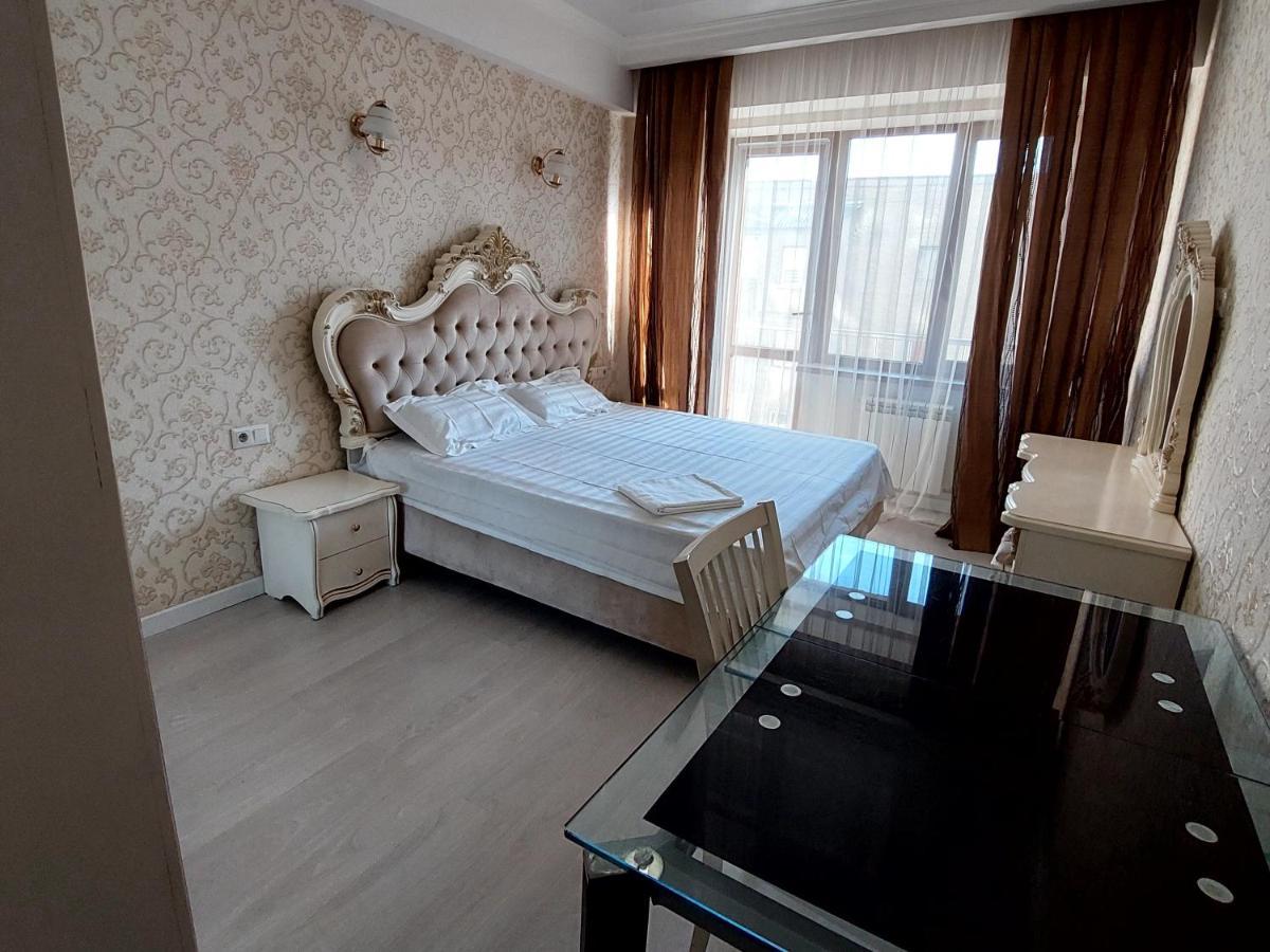 Elite Apartment In Street Mederova 50 Bichkek Extérieur photo
